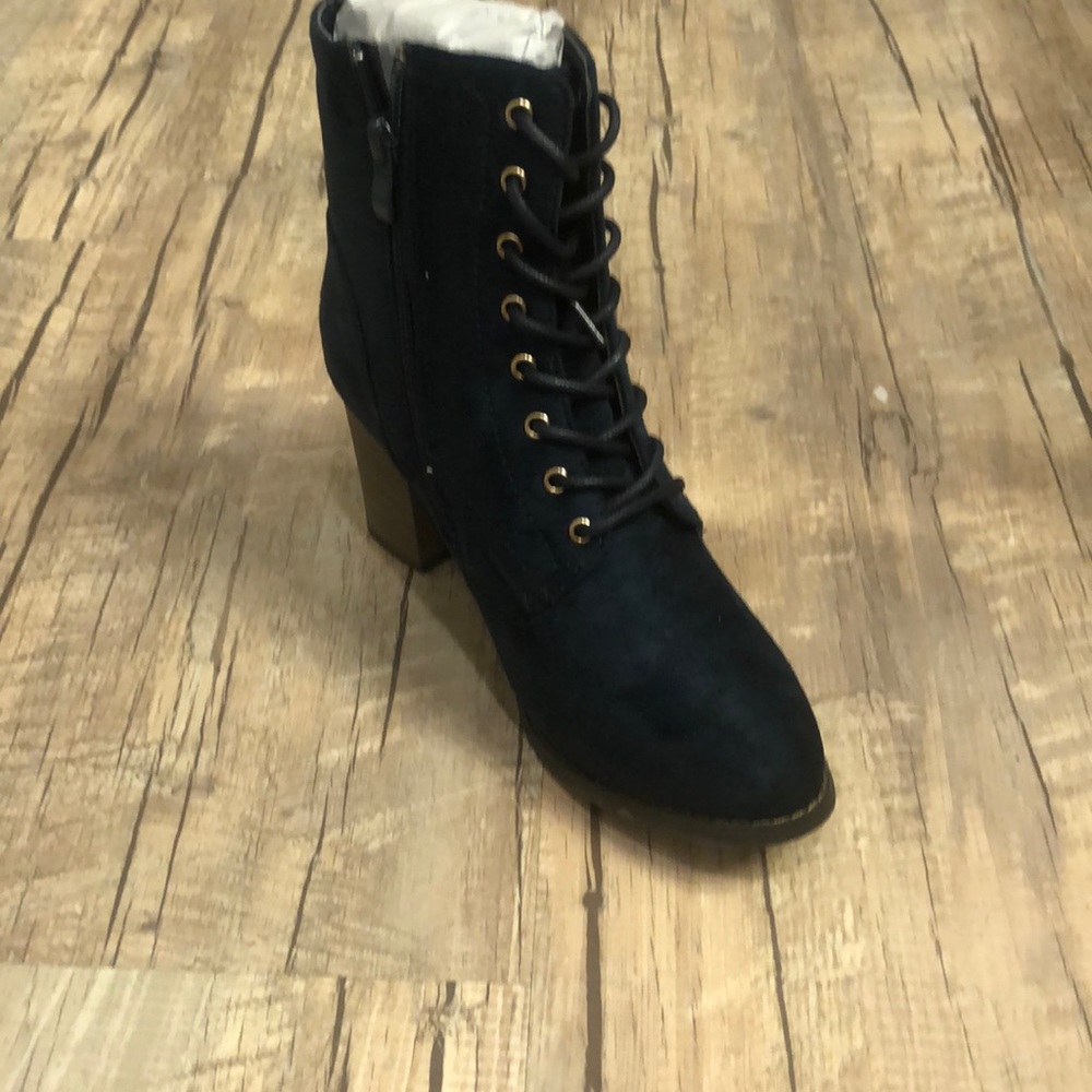 Velvet boots - Picture 2 of 3